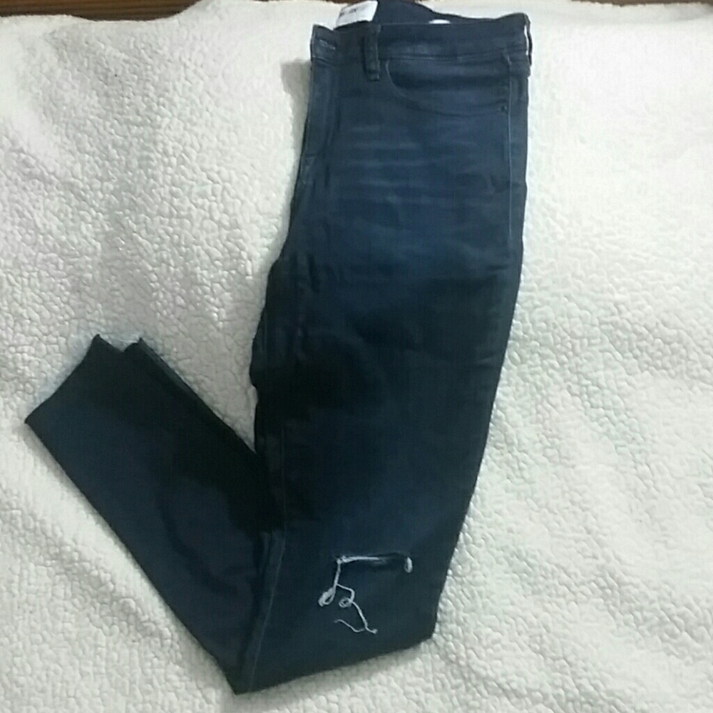 William Rast by Justin Timberlake skinny jeans. - Picture 2 of 6